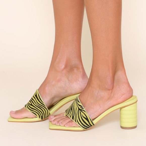 Intentionally Blank Kristina Zebra Heels - Picture 2 of 5